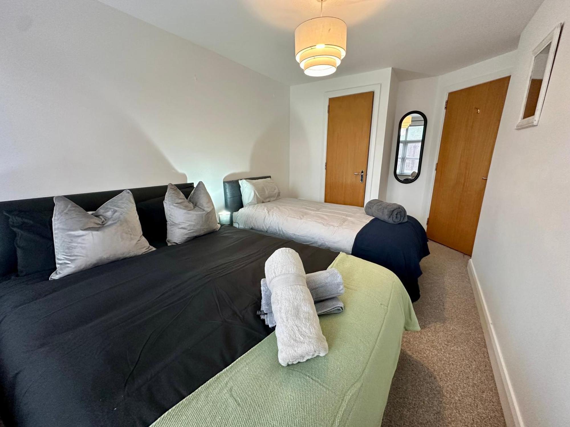 2Br City Side Apartment Belfast Exterior photo