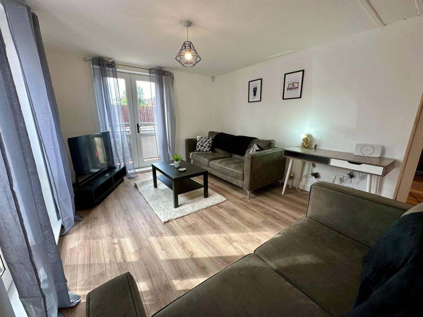 2Br City Side Apartment Belfast Exterior photo